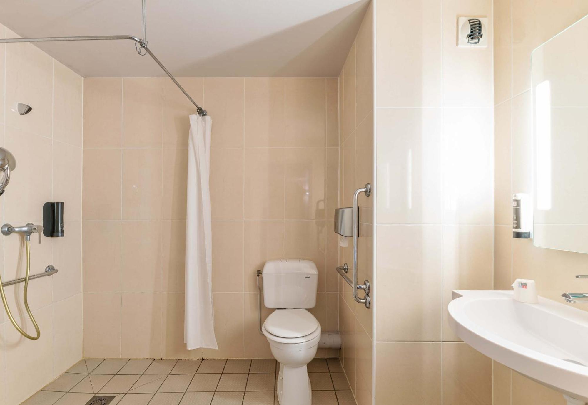 B&B Hotel Lyon Centre Monplaisir מראה חיצוני תמונה